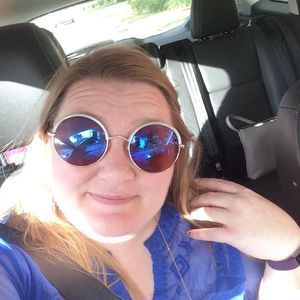 Meet your Posher, Becky